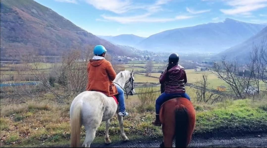 Turismo En Babia Bajo Los Nidos San Emiliano Exteriör bild